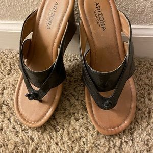 Arizona Jean Co black wedge leather